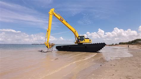 amphibious excavators